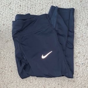 Blue cropped nike leggings